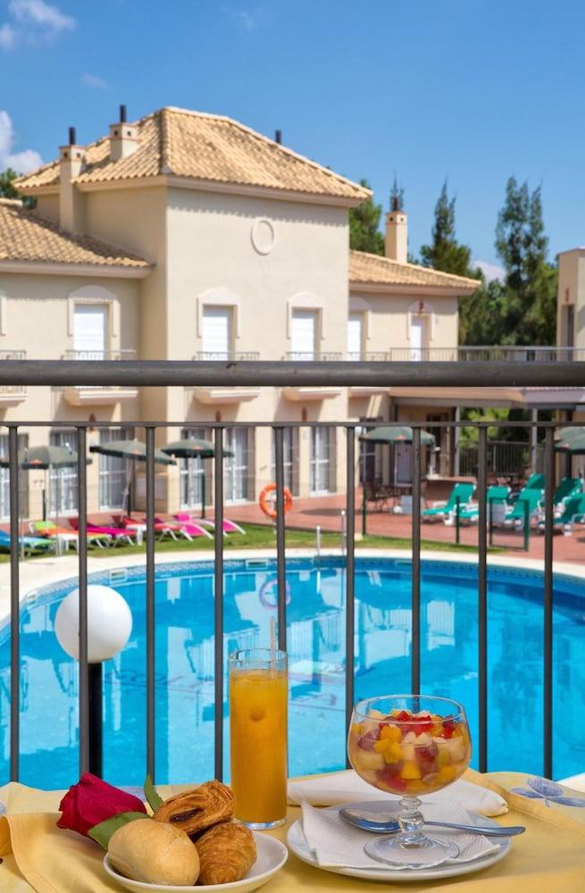 Hotel Golf Playa Country Club 3*